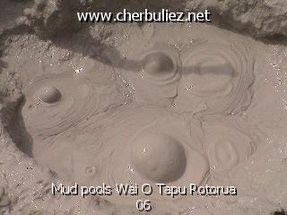 légende: Mud pools Wai O Tapu Rotorua 06
qualityCode=raw
sizeCode=half

Données de l'image originale:
Taille originale: 177368 bytes
Temps d'exposition: 1/600 s
Diaph: f/1400/100
Heure de prise de vue: 2003:03:01 14:42:53
Flash: non
Focale: 139/10 mm
